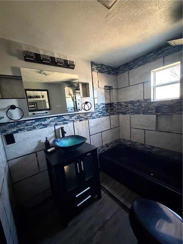 1990 W Cushing Street, Decatur