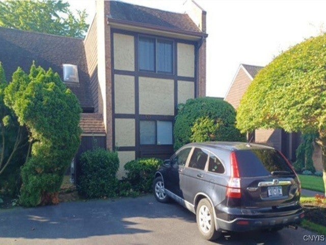 109 Southgate Drive, Oyster Bay