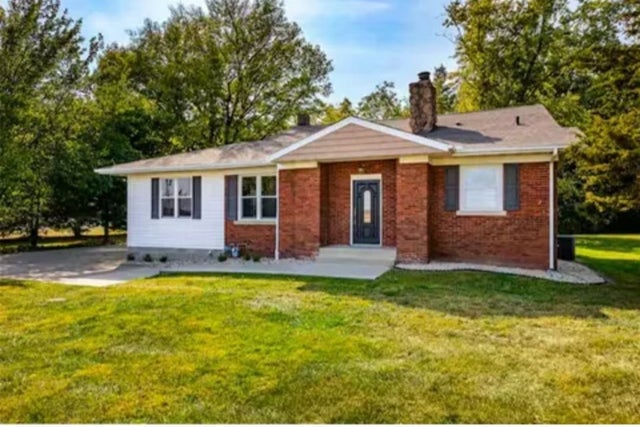 1046 State 32 Highway, Sullivan