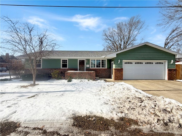 919 Van Buren Street, Sullivan