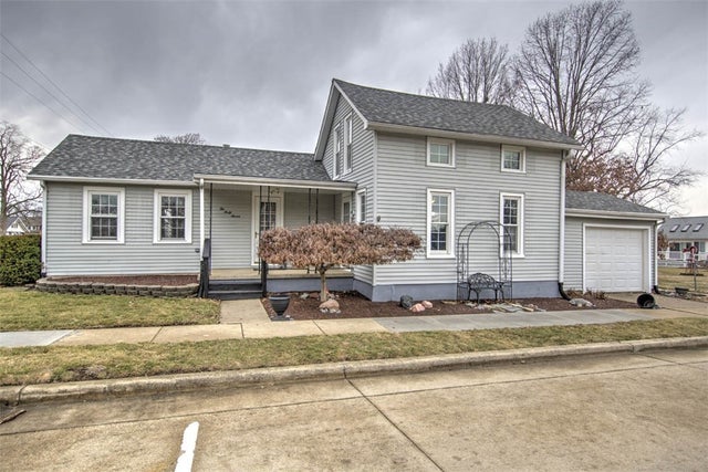 247 Grant Street, Forsyth