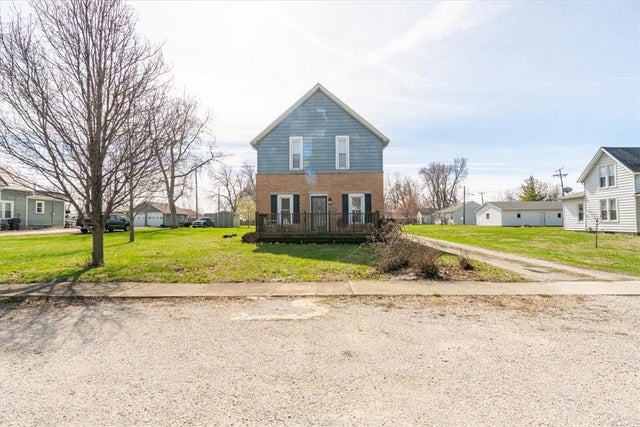 219 E Elm Street, Argenta