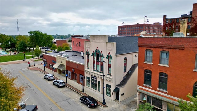 135 E Prairie Avenue 1-4, Decatur