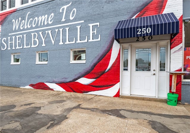 250 E Main Street, Shelbyville