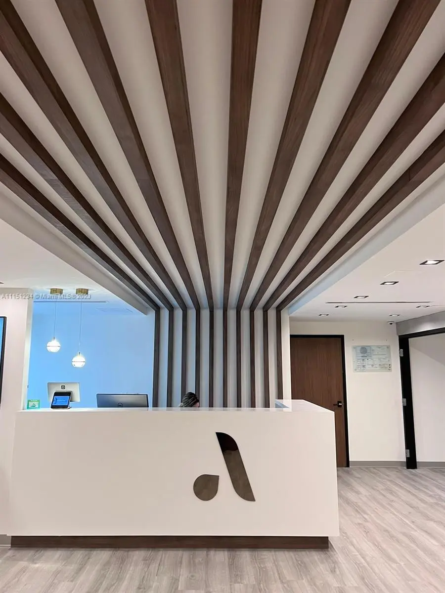 Photo of Listing #A11151234