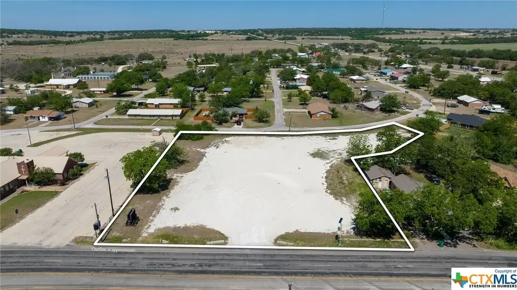 283 N Hwy 281, Evant