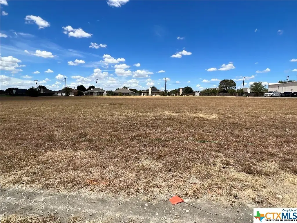 1601 E Elms Road, Killeen