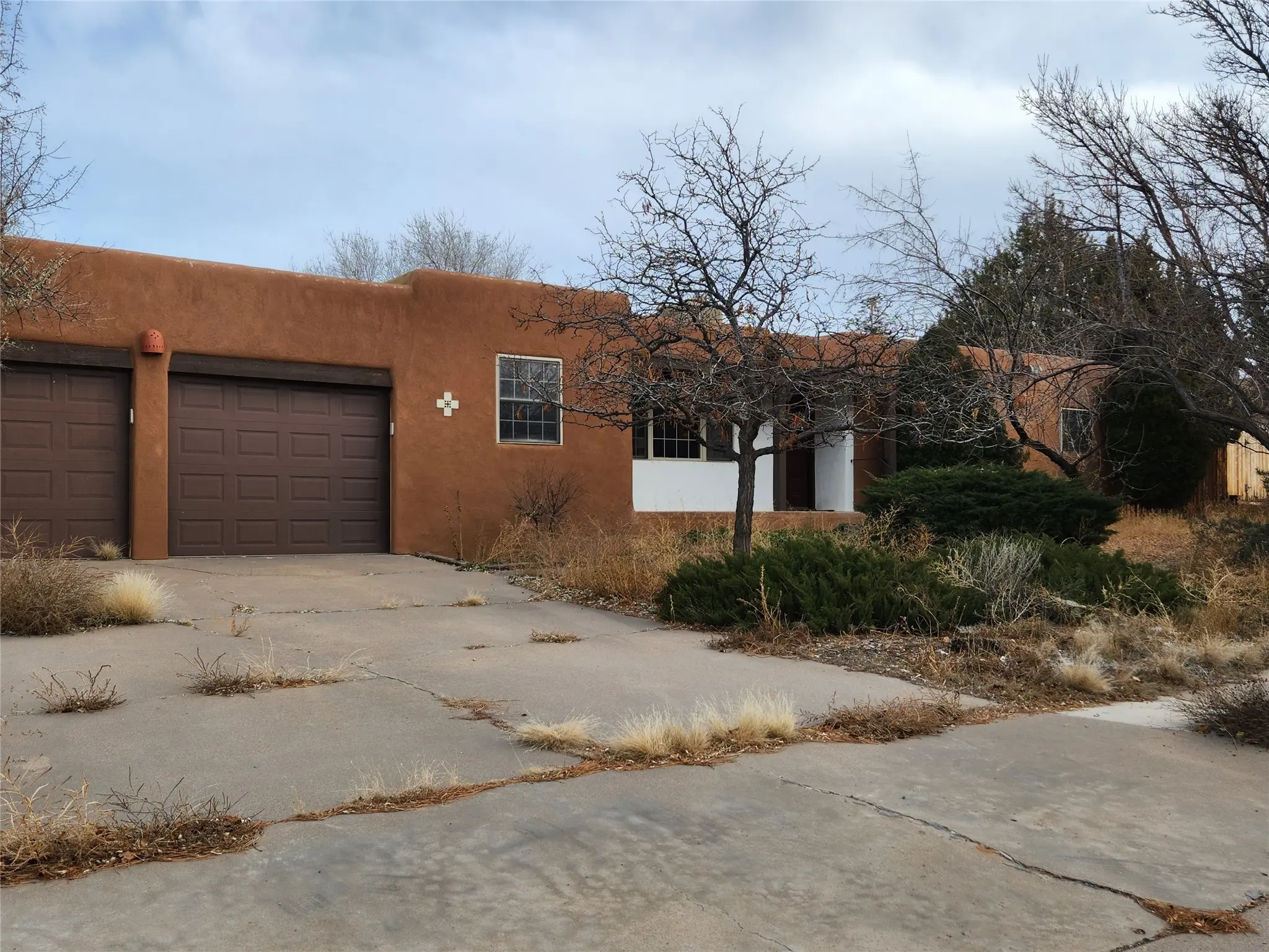 2578 Calle Delfino, Santa Fe