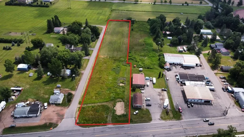 1813 Neva Rd, Antigo