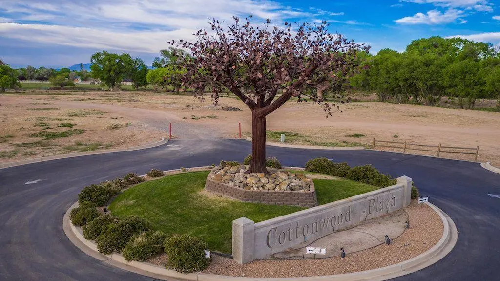 Main Street, Los Lunas
