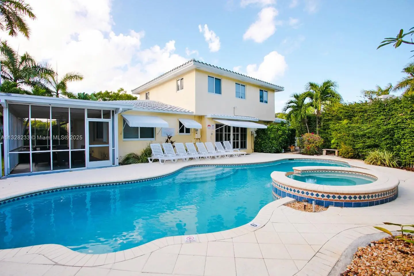 Photo of Listing #A11328233