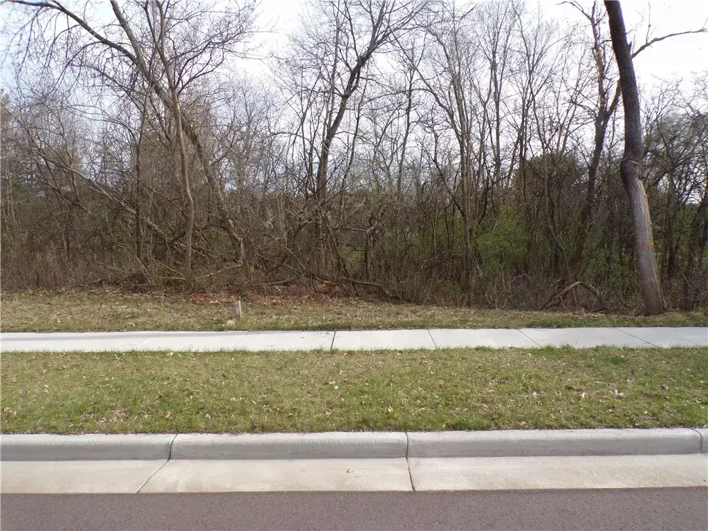 1603 Red Pine Court, Eau Claire