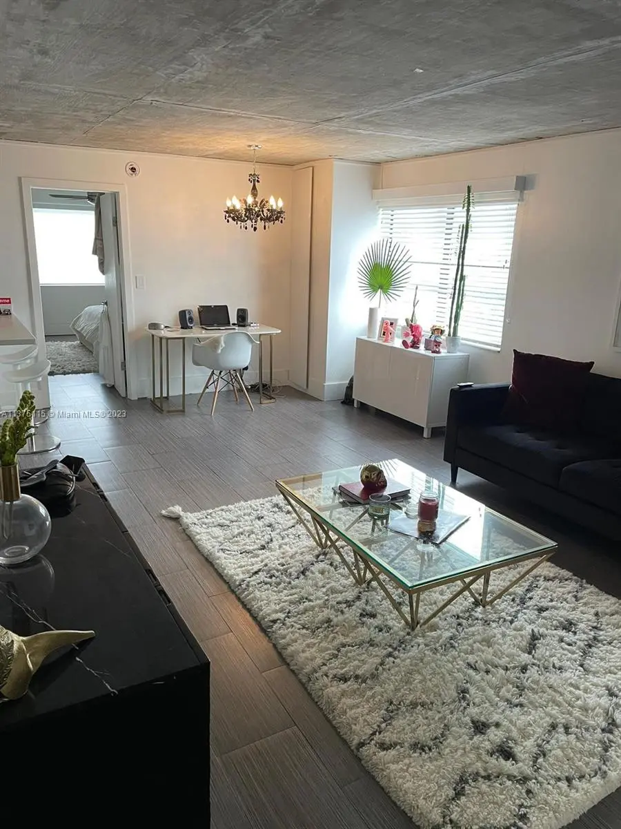 Photo of Listing #A11375115