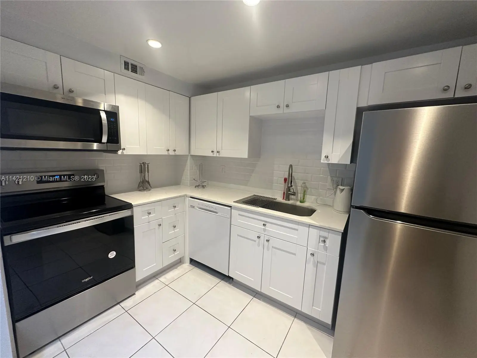 Photo of Listing #A11421210