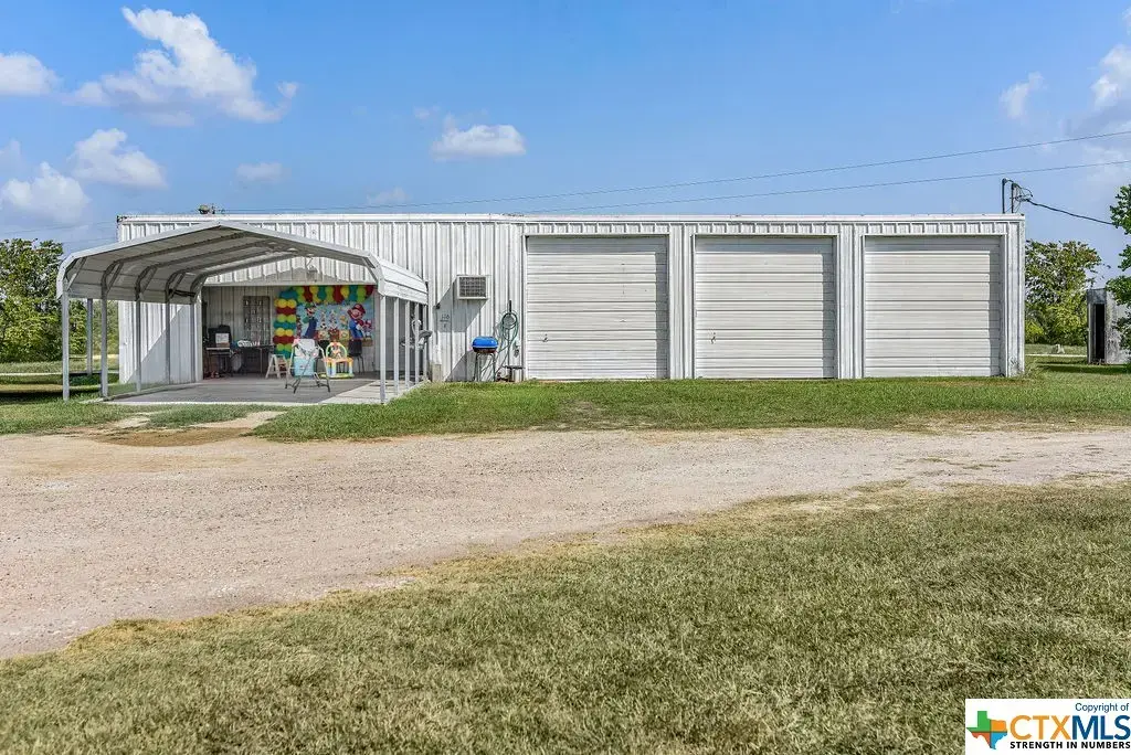 Multiple Danny Lane, Port Lavaca
