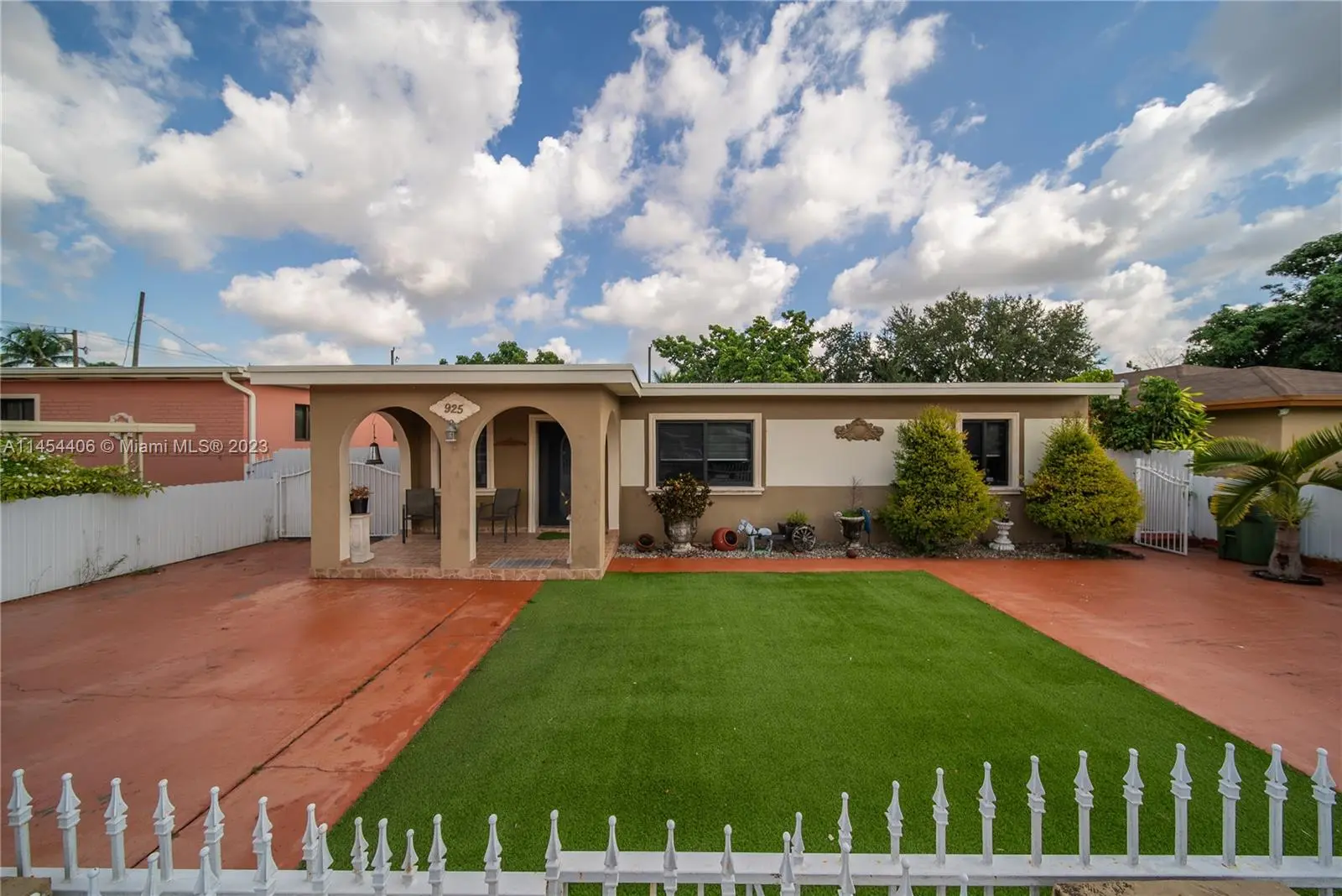 Photo of Listing #A11454406