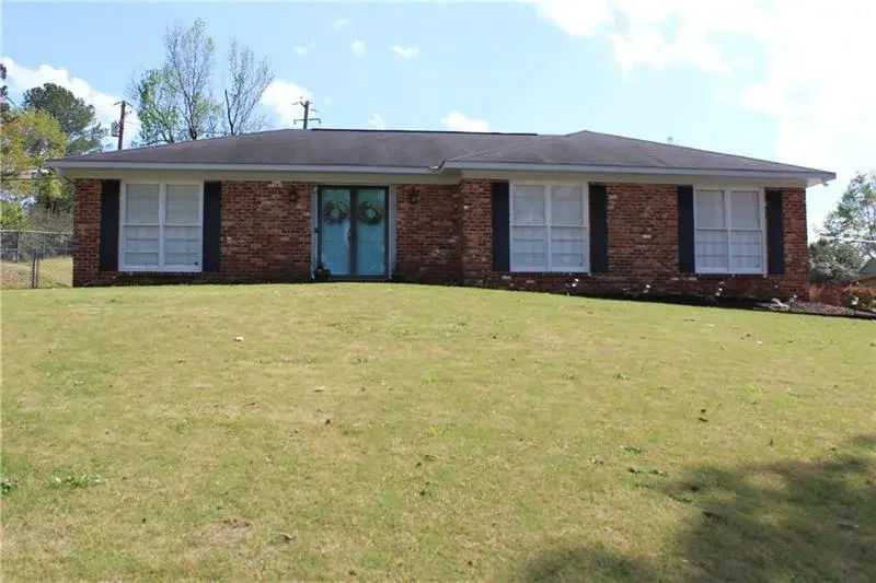 2407 Brookwood Circle, Phenix City