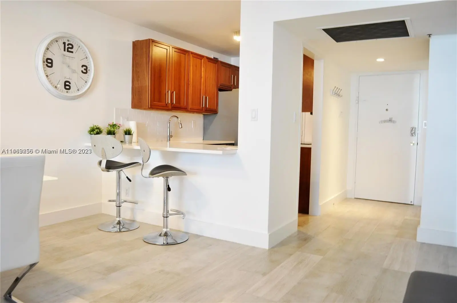 Photo of Listing #A11463256