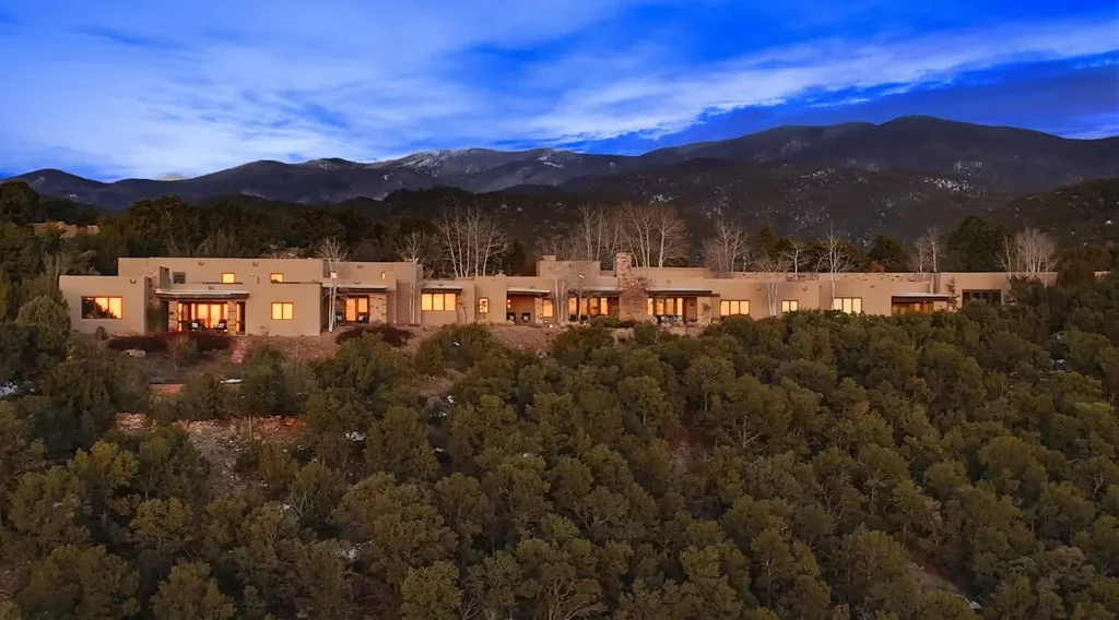 1432 Old Sunset, Santa Fe