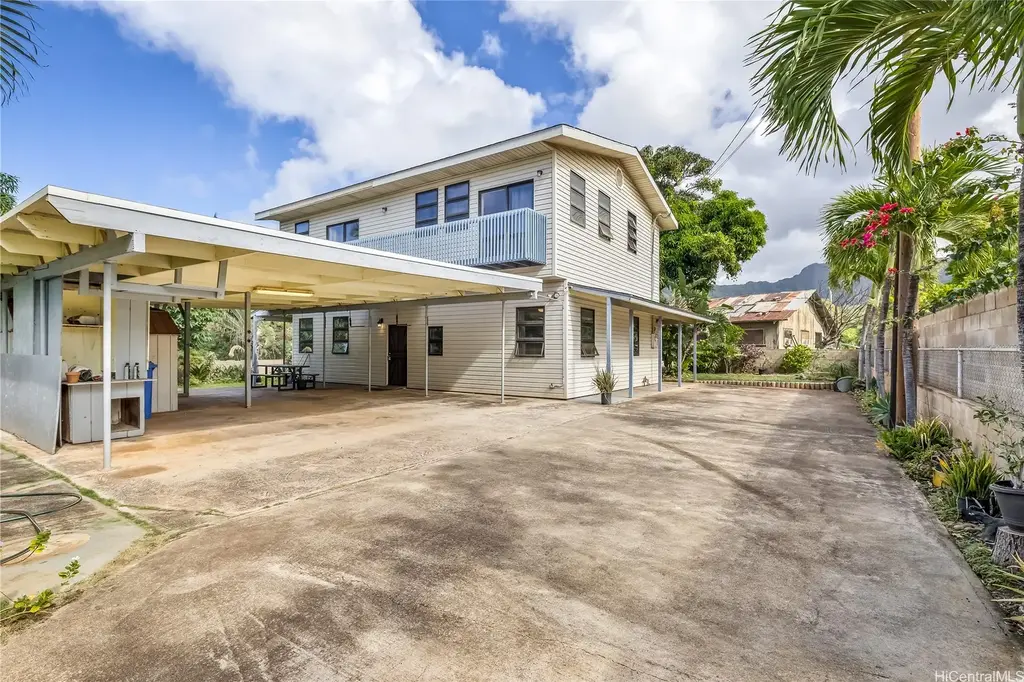 89-298a Farrington Highway, Waianae