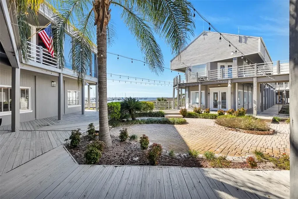 121 Marina Drive 121, St Simons Island