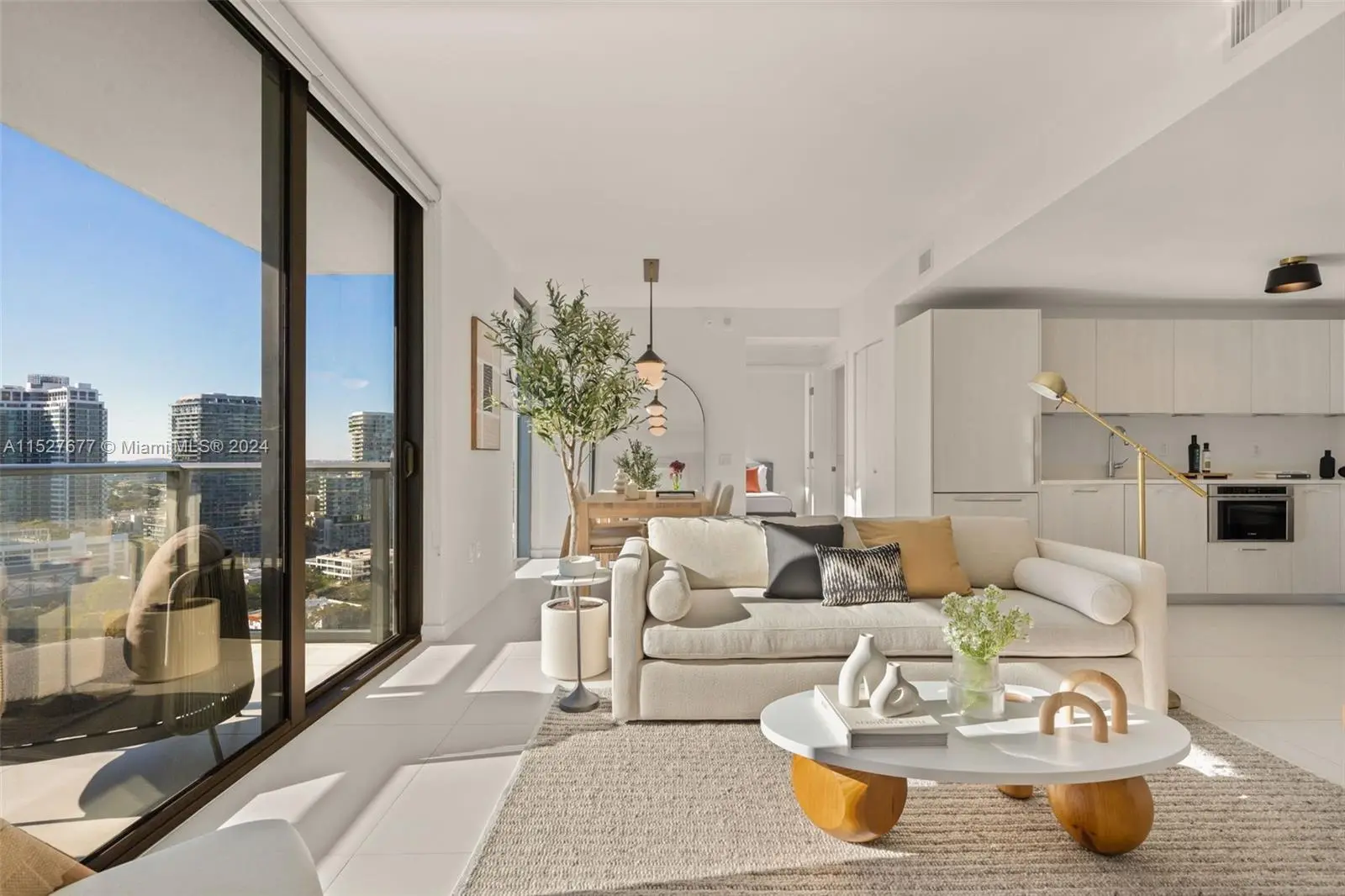 Photo of Listing #A11527677