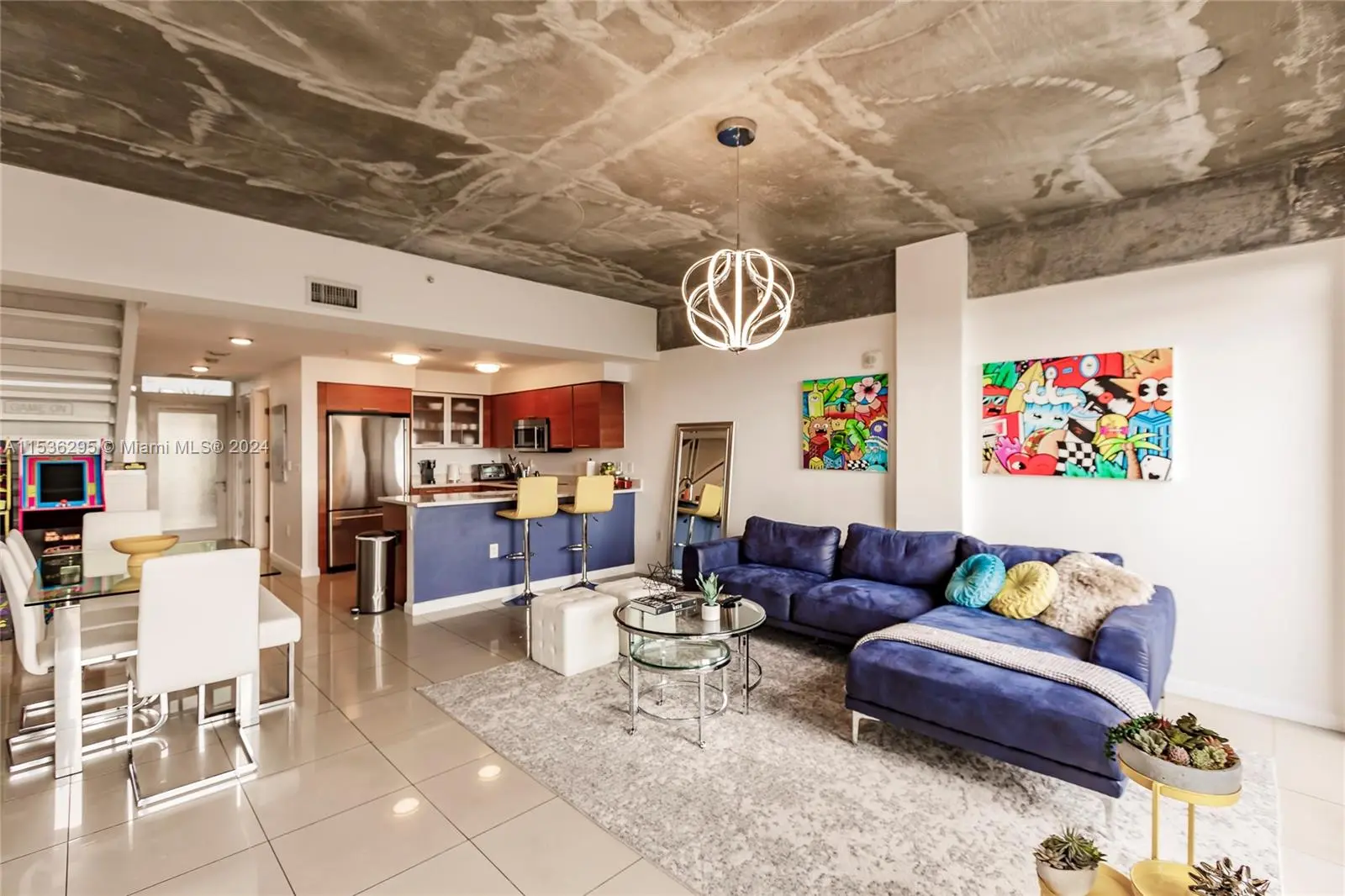 Photo of Listing #A11536295