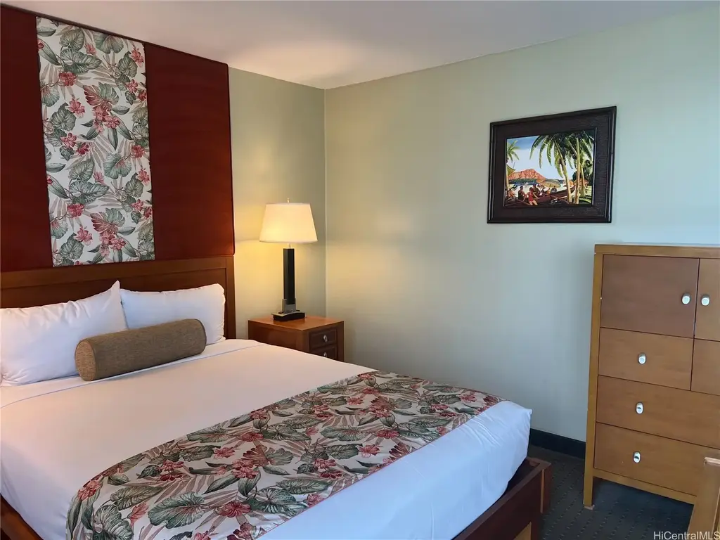 2427 Kuhio Avenue # 1504, Honolulu