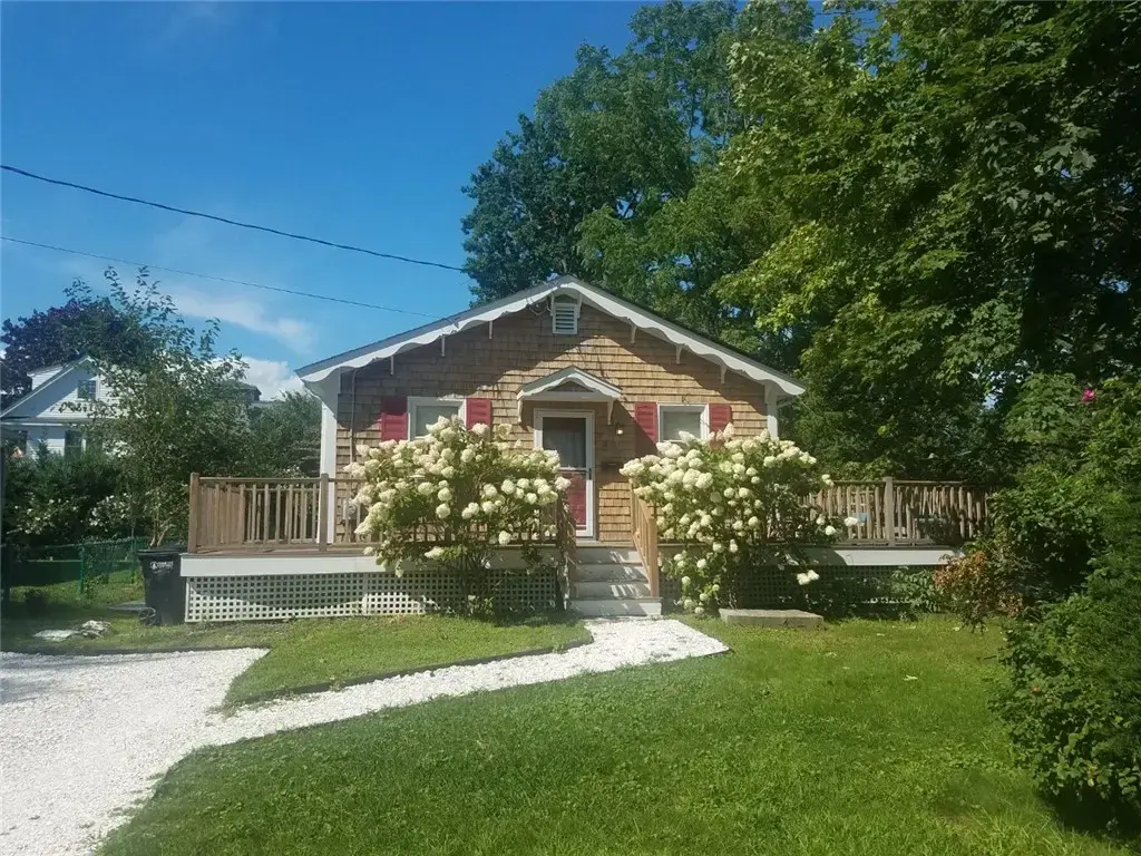 8 Katzman Pl, Newport