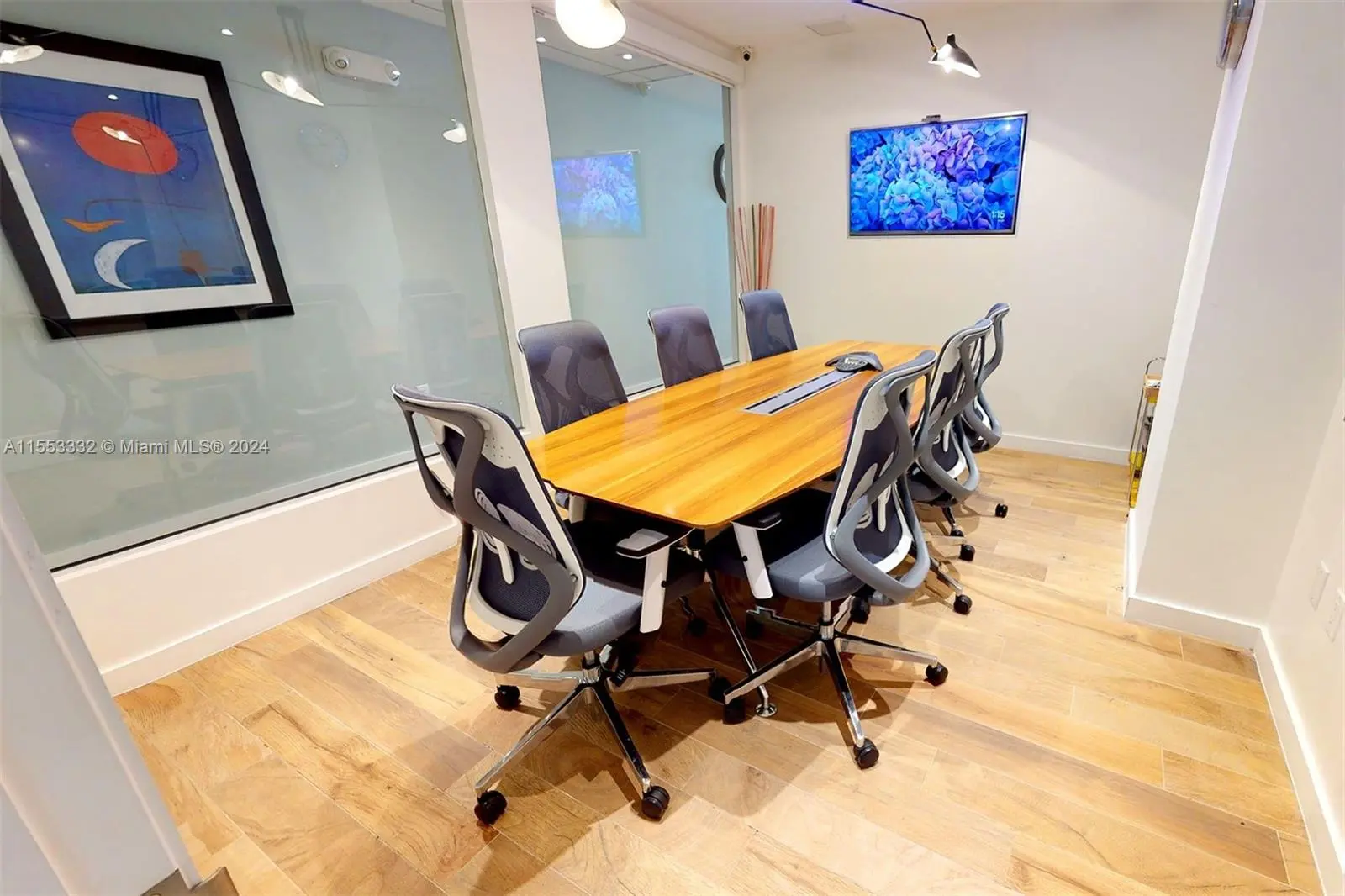 Photo of Listing #A11553332