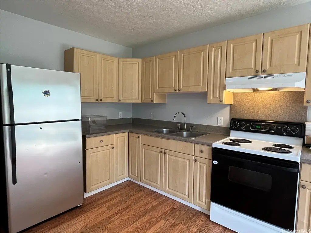 98-042 Lokowai Street # A, Aiea