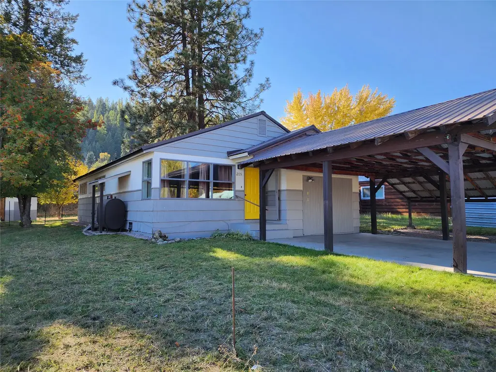 205 W Poplar Street, Libby