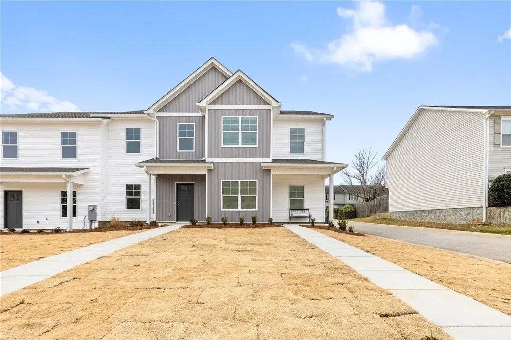 2127 Cobblestone Dr 10, Opelika