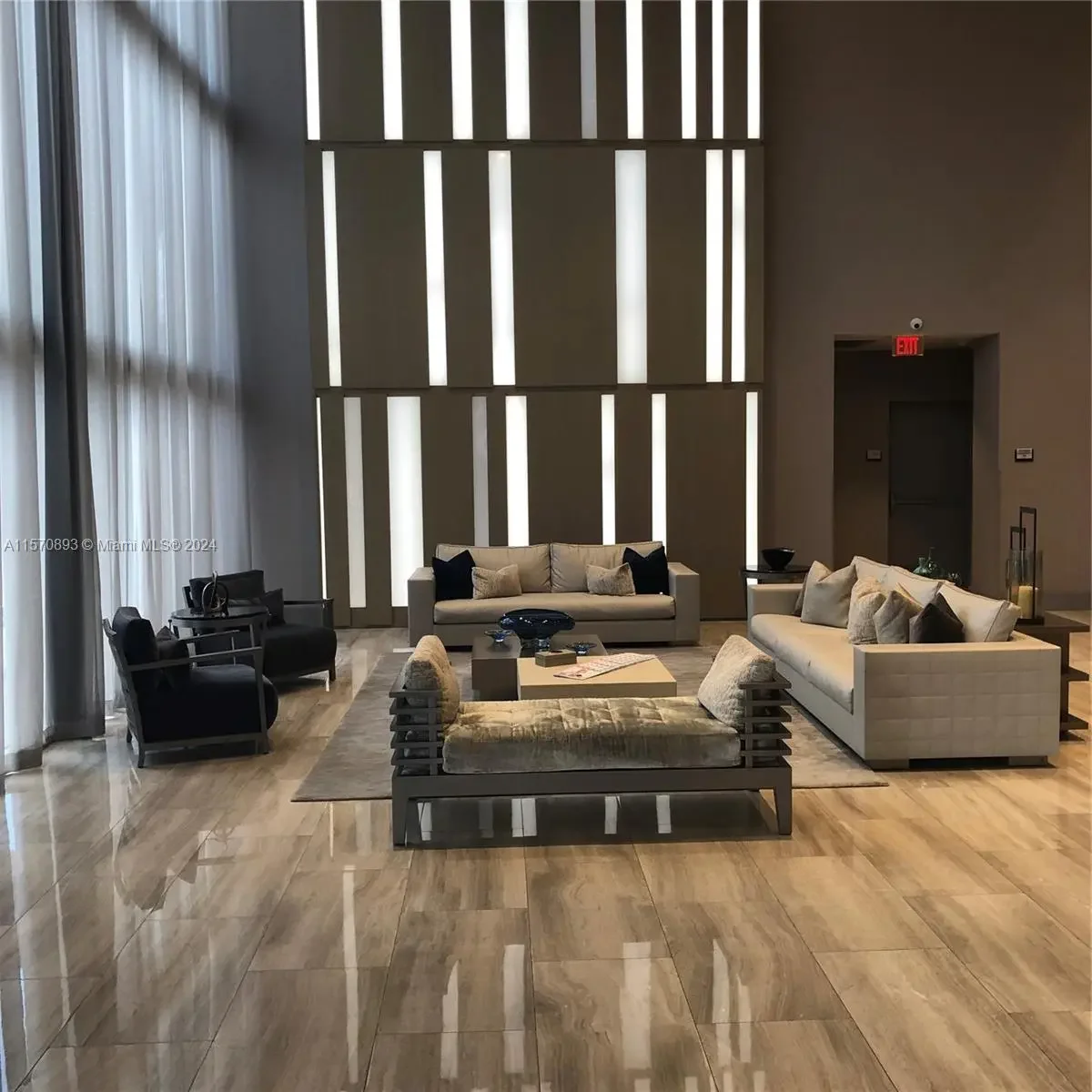 Photo of Listing #A11570893