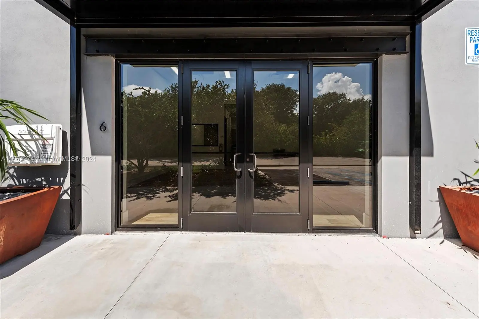 Photo of Listing #A11584274