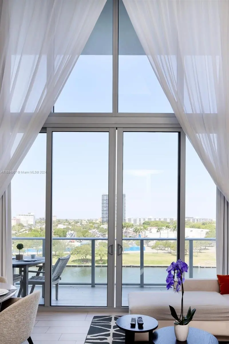 Photo of Listing #A11584967