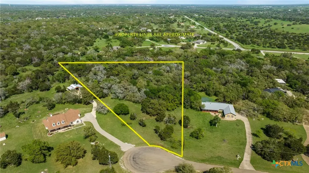1219 Shady Oaks, Salado