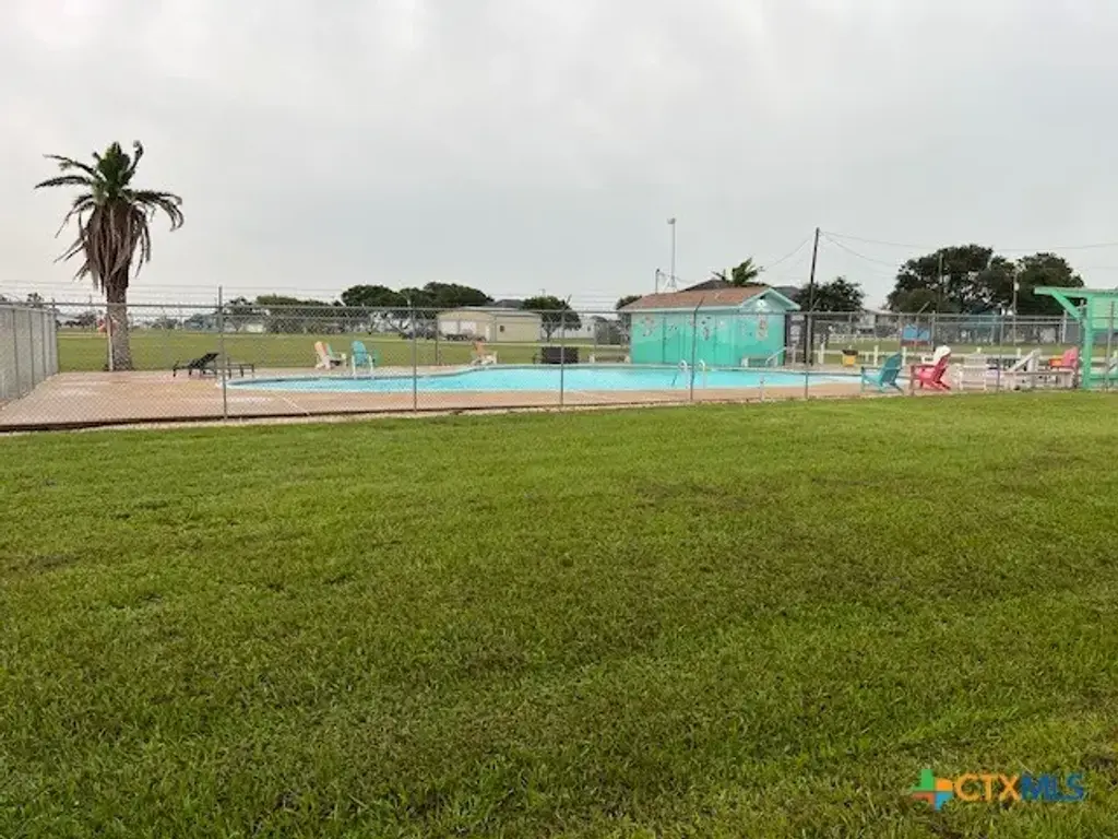 Calumet Drive, Palacios