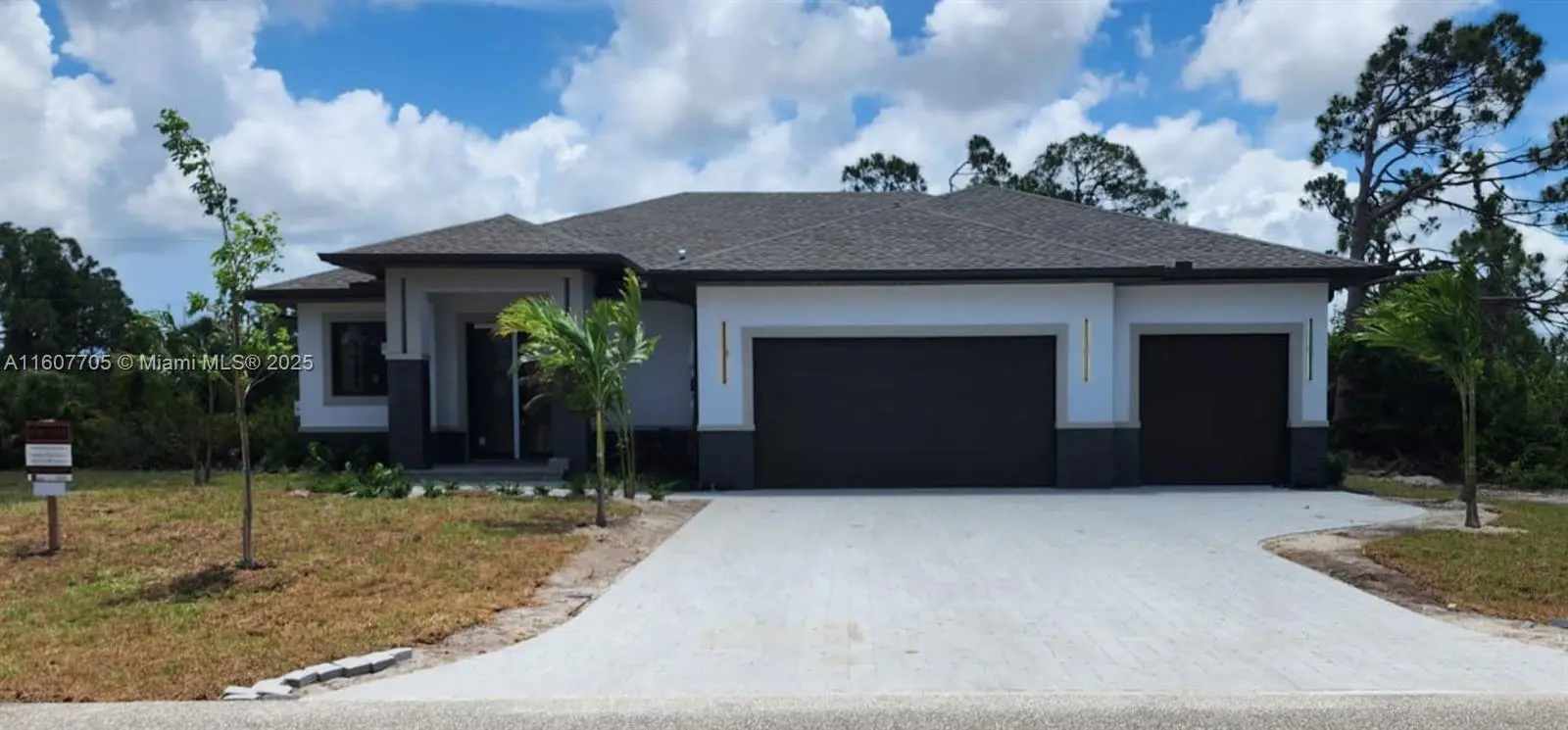 Photo of Listing #A11607705