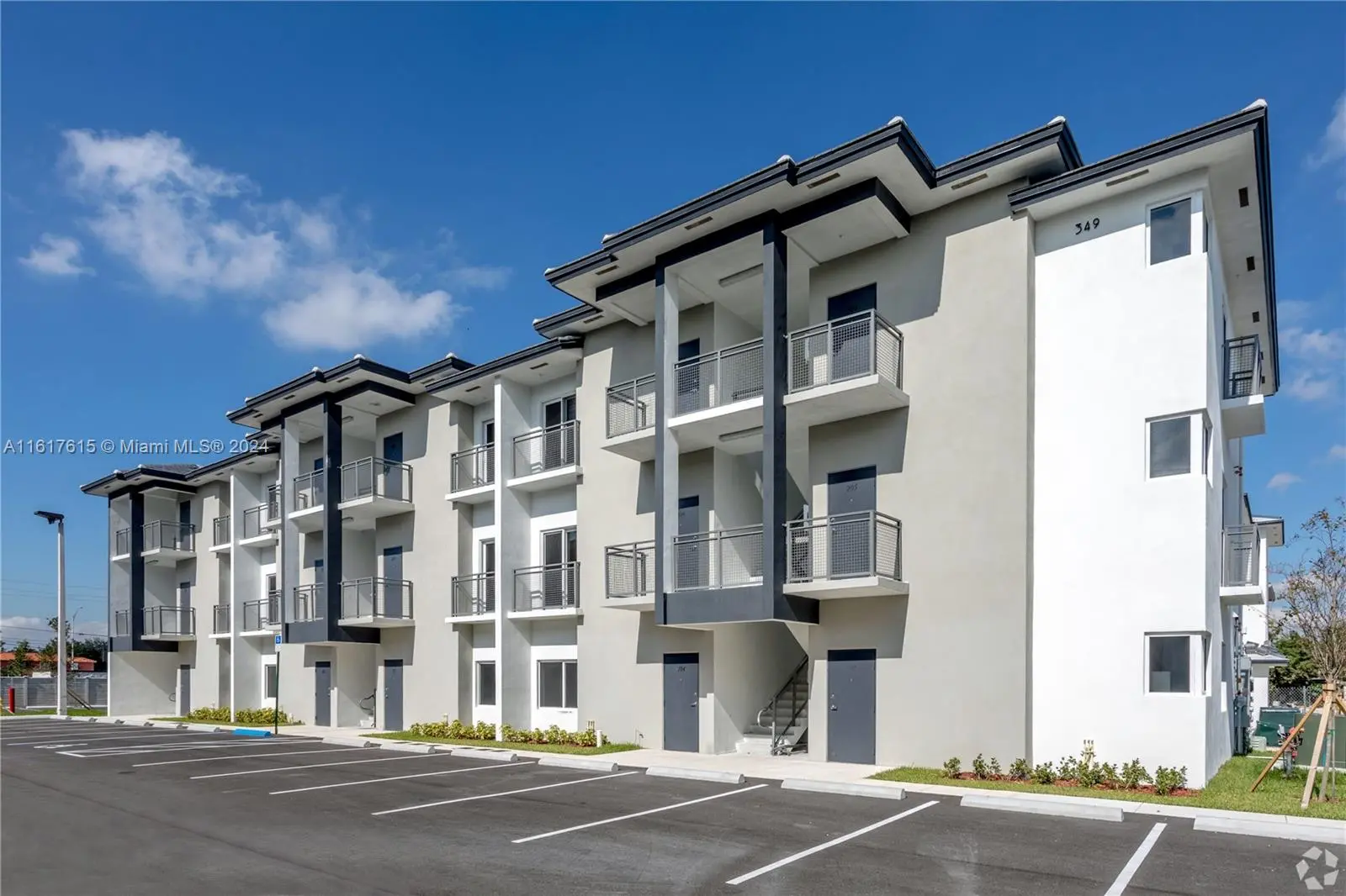 Photo of Listing #A11617615