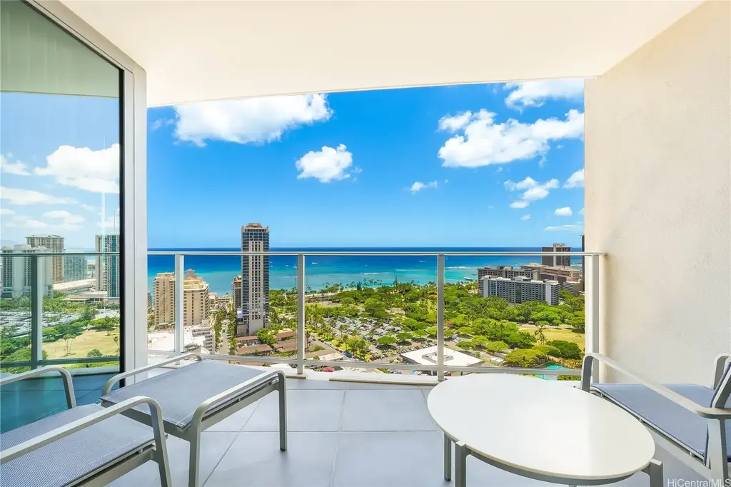 2139 Kuhio Avenue # 3305, Honolulu