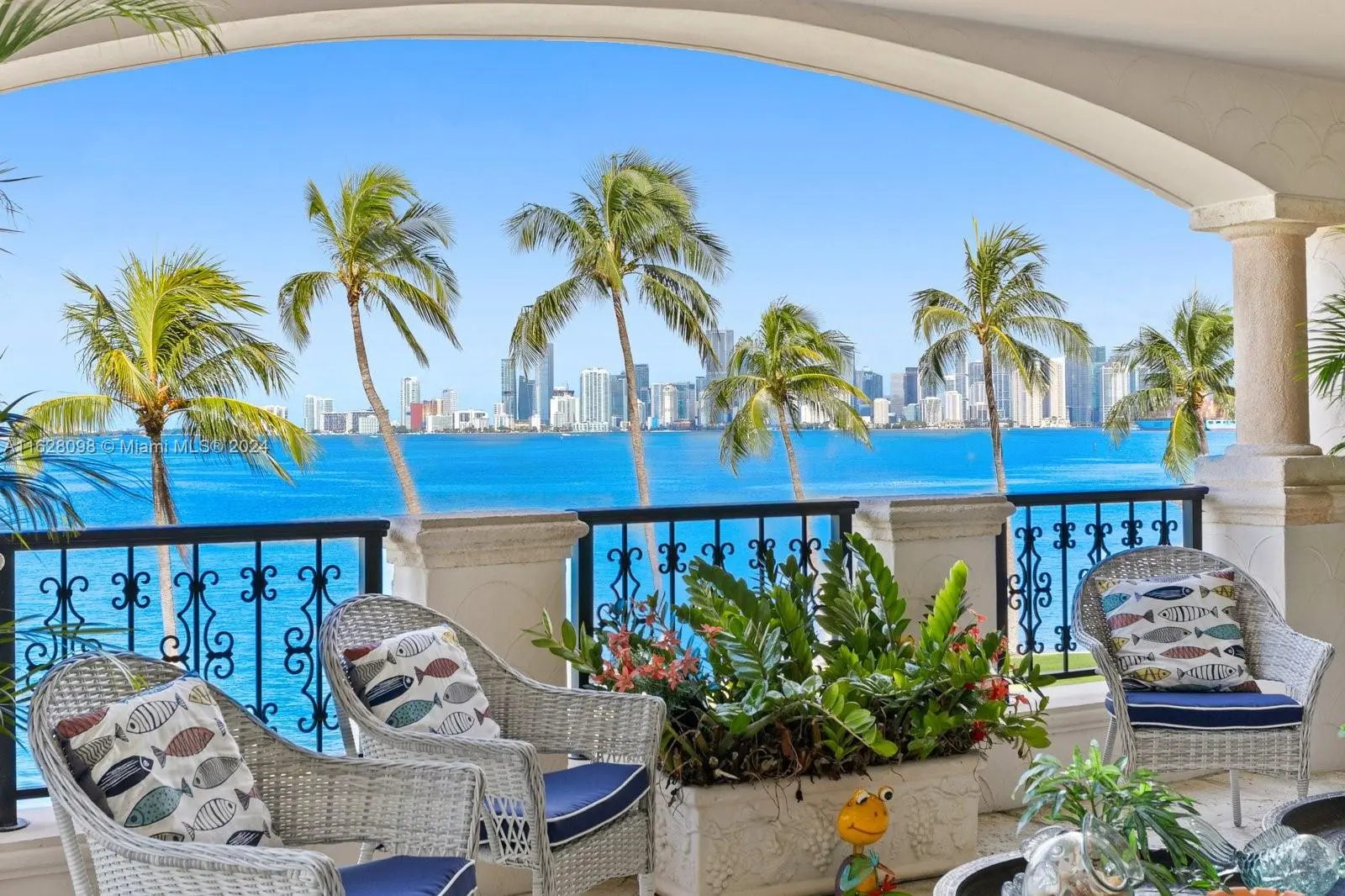 Photo of Listing #A11628098