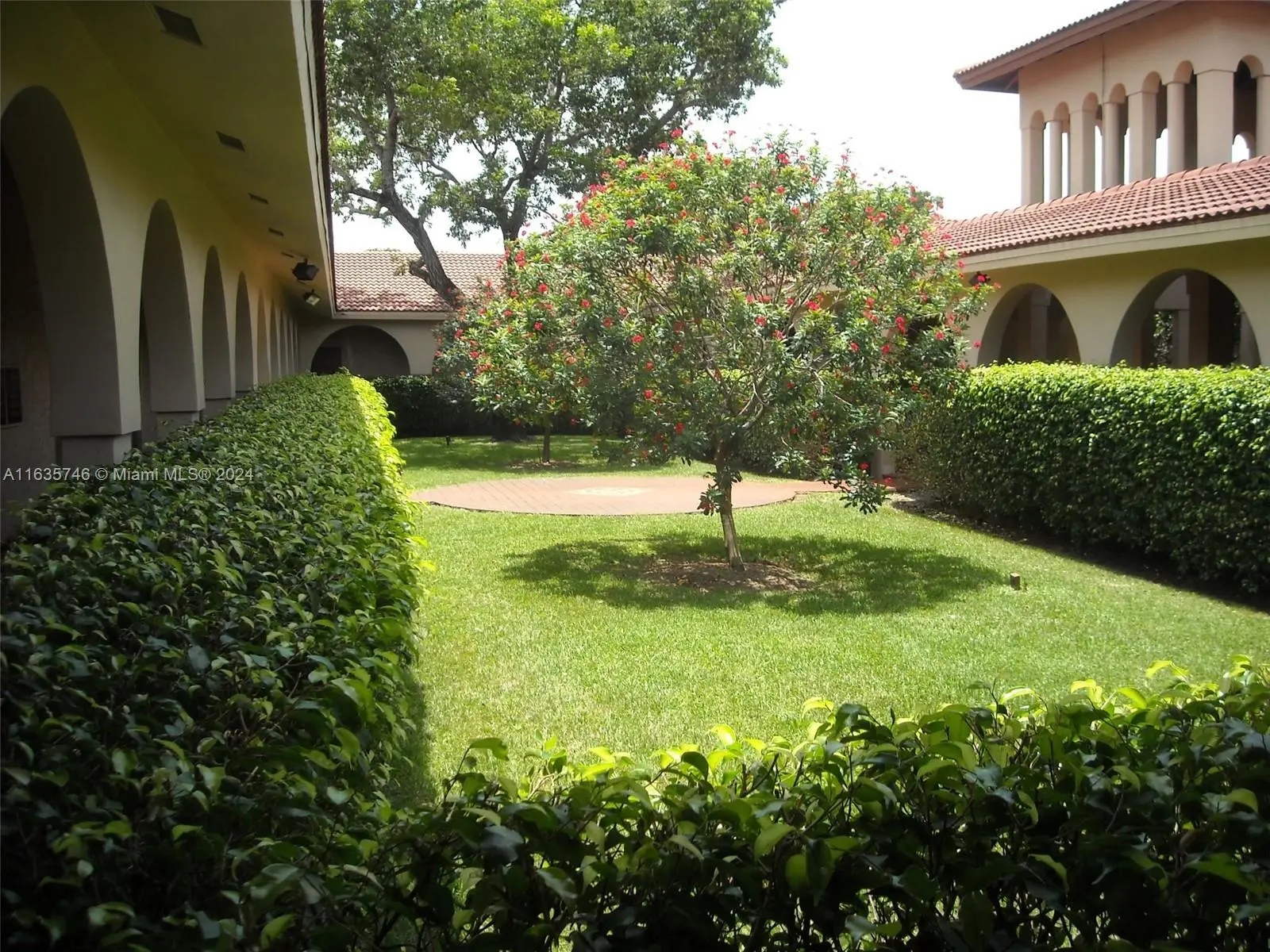 3 of 4 - N/A, Plantation, FL