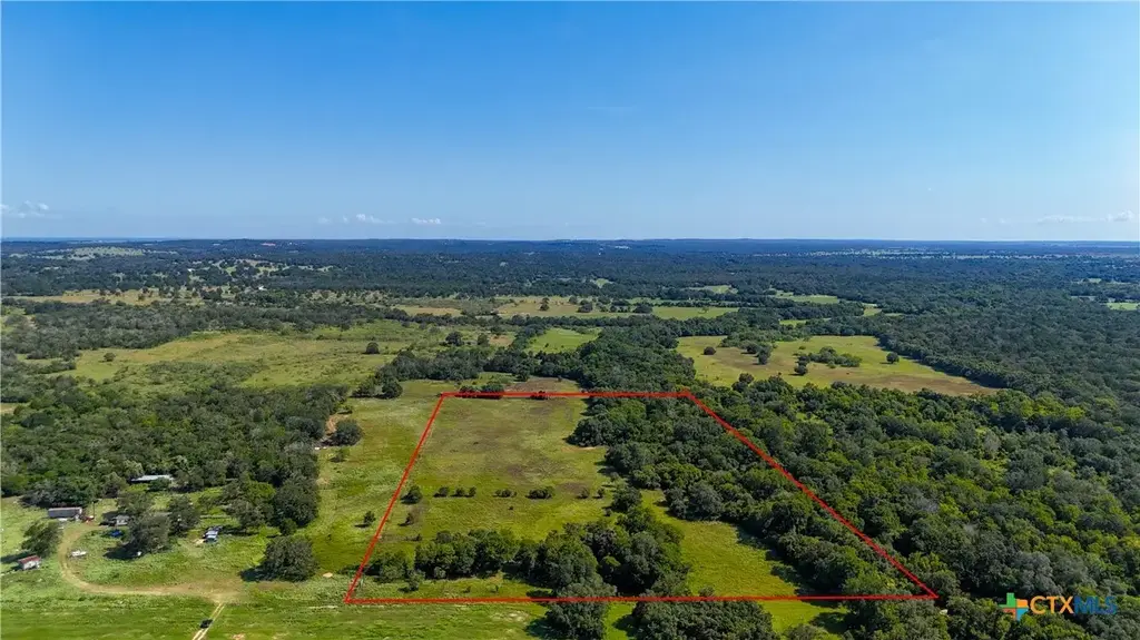 985 Dewberry Lane, Harwood