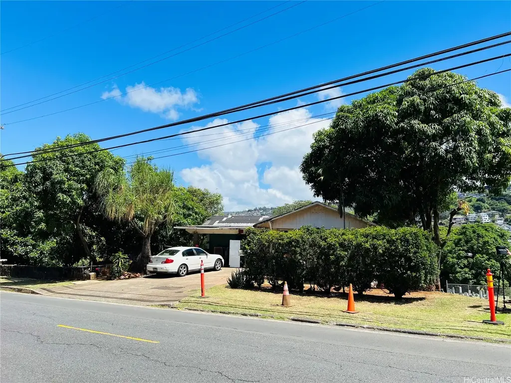 322 Auwaiolimu Street, Honolulu