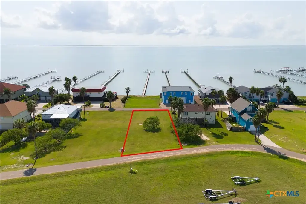 1305 Port South Drive, Port Mansfield