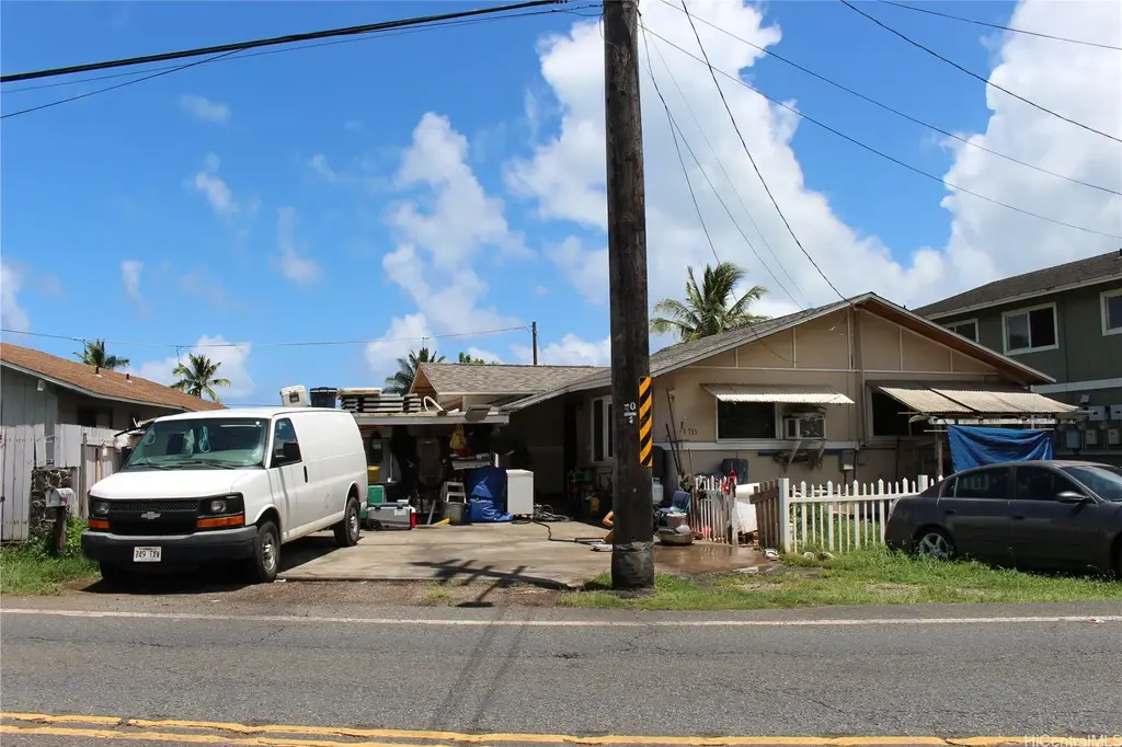 47-733 Kamehameha Highway, Kaneohe