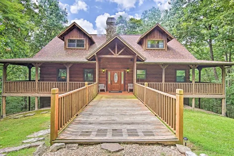 22365 N Log Cabin Road, Sulphur Springs