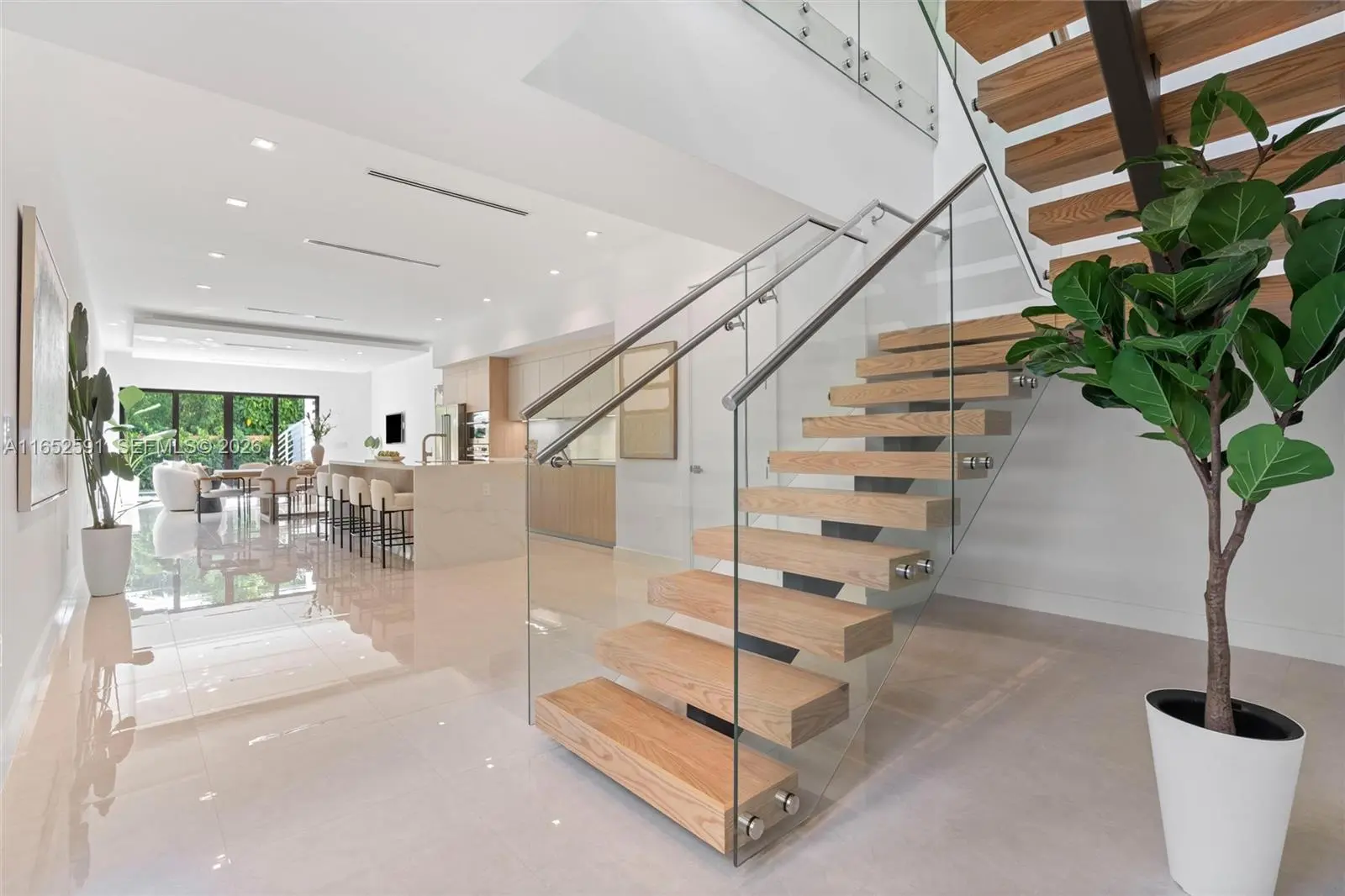 Photo of Listing #A11652591