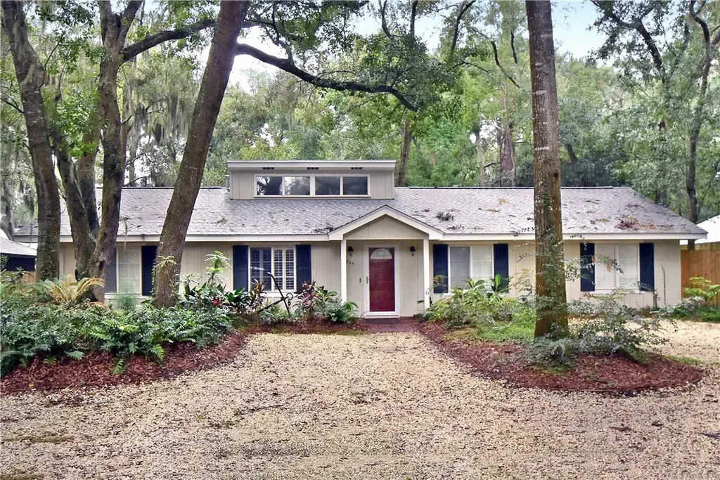 204 Maple Street, St Simons Island